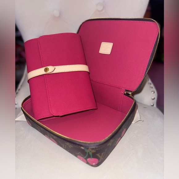 The Unbranded Brand Handbags - Fashionable Red and Brown Cosmetic Bag with Extra Jewelry Travel Case